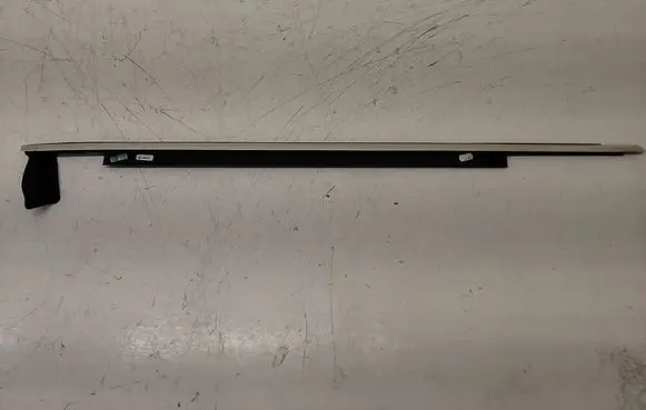 Audi A6 S6 C7 4G Front door glass trim molding 4G0853284