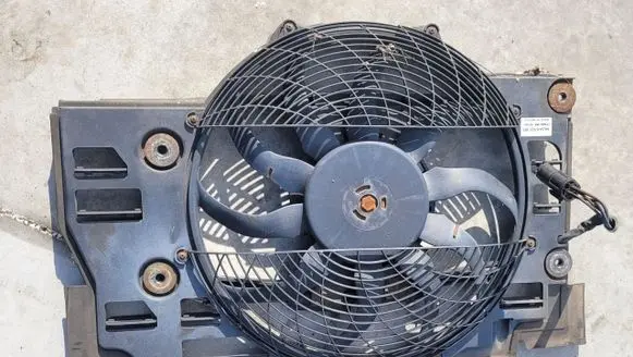 BMW 5 E39 Air conditioning (A/C) fan (condenser) 