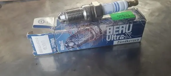 Volvo V50 Spark plug UXF79