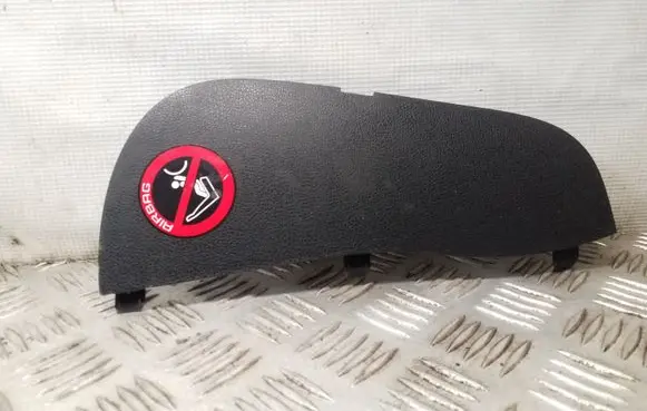 Nissan Juke I F15 Dashboard side end trim 684991KZ0A