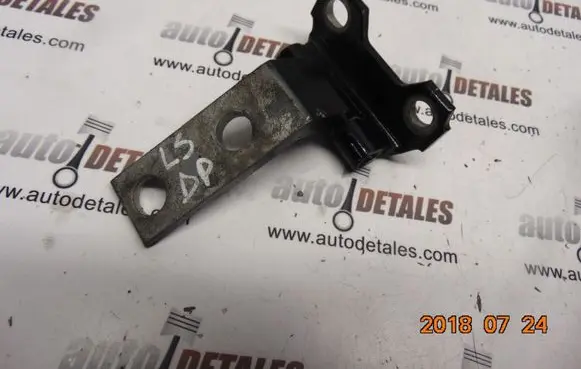 Lexus LS 430 Front door lower hinge 