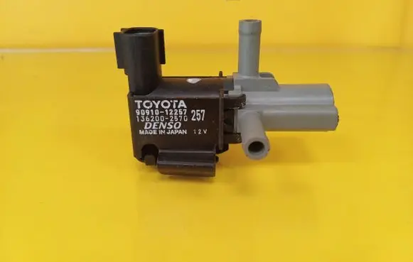 Toyota Corolla Verso E121 Turbo solenoid valve 9091012257 1362002570