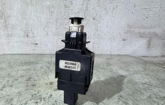 Volvo XC90 Brake pedal sensor switch 8622064 05W371