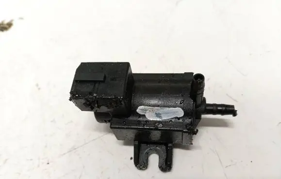 Opel Astra J Turbo solenoid valve 8972882491 70246100