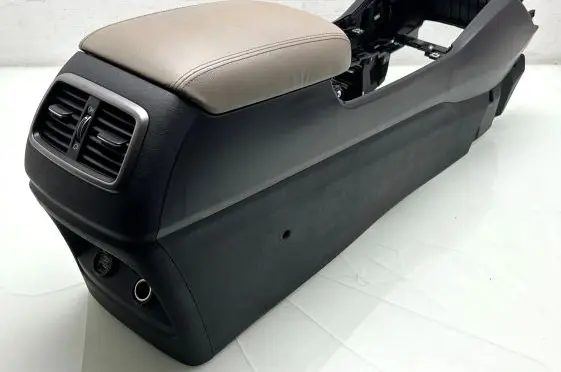 KIA Sorento Armrest 150908239