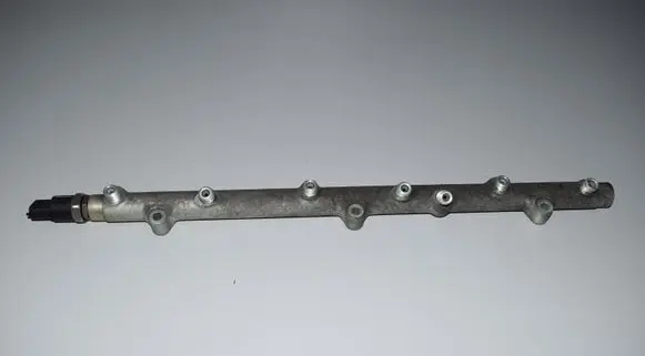 BMW 5 E39 Fuel main line pipe 0445216002