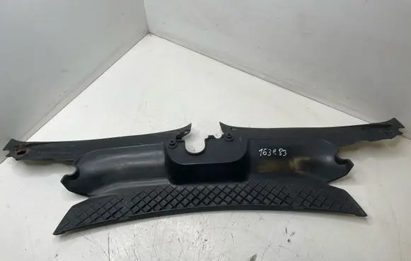 BMW X3 E83 Engine bonnet/hood lock trim molding 3402286 10991213