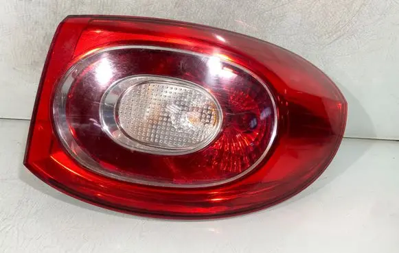 Volkswagen Tiguan Rear/tail lights 5n0945096f