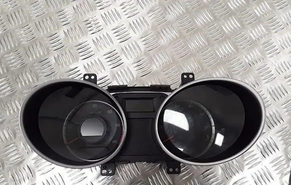 Hyundai ix35 Speedometer (instrument cluster) 940032y350