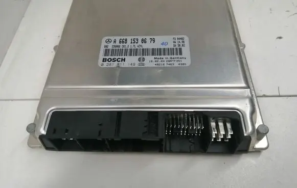 Mercedes-Benz Vaneo W414 Engine control unit/module A6681530679 02810011149