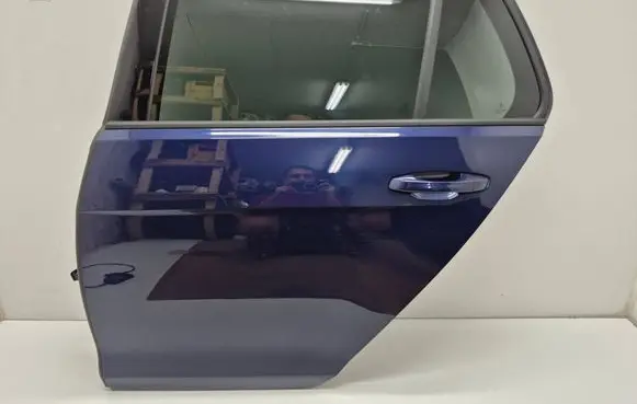 Volkswagen Golf VII Rear door 