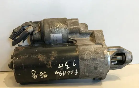 Mercedes-Benz E W124 Starter motor 0001115005