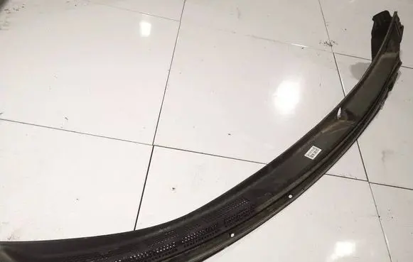 Wiper trim