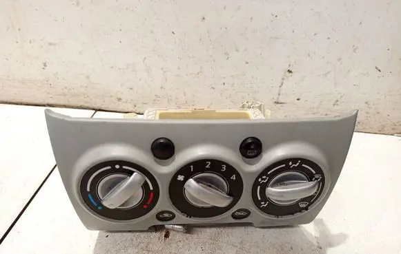 Nissan Pixo Climate control unit