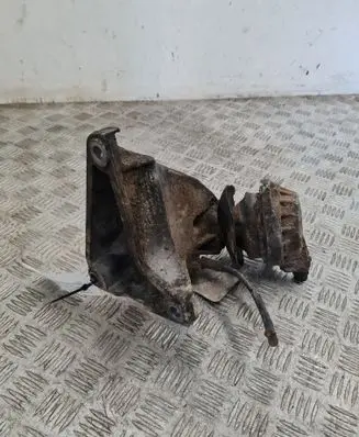 Audi A6 S6 C4 4A Bracket in trunk/boot 