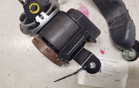 KIA Sorento Rear seatbelt