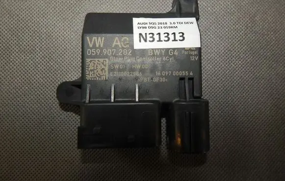 Audi Q5 SQ5 Glow plug pre-heat relay 059907282