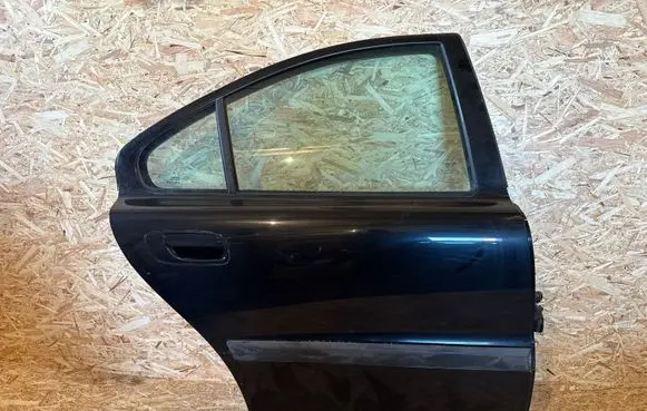 Rear door