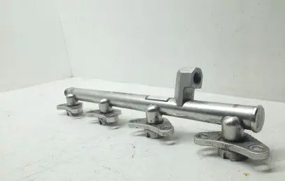 Mazda CX-30 Fuel main line pipe 5R10004160290