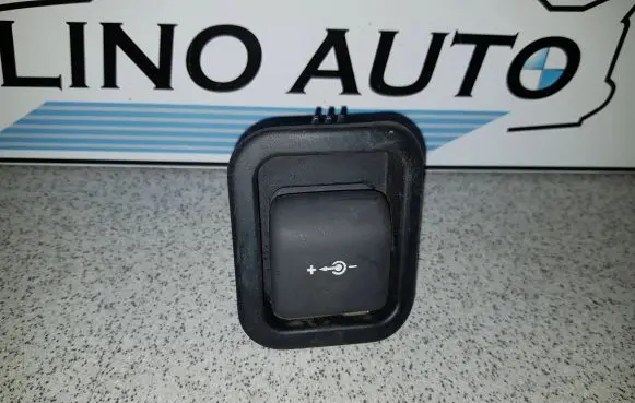 BMW 3 E46 12 V Socket (rear) 7008038