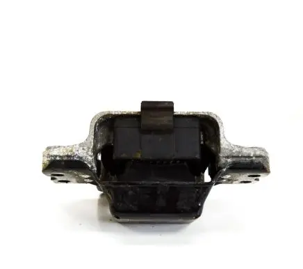 Volkswagen PASSAT B6 Engine mount bracket 3C0199555P