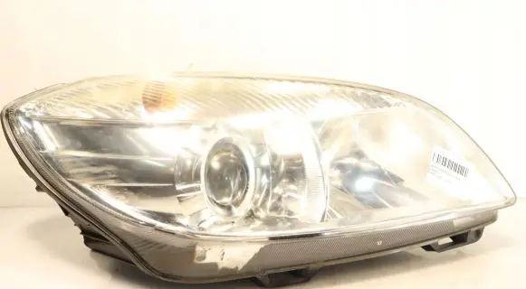 Skoda Fabia Mk2 (5J) Headlight/headlamp