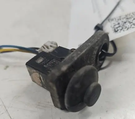 KIA Sorento Front door sensor 