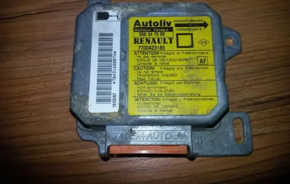 Renault Megane I Airbag control unit/module 7700423185 550347500