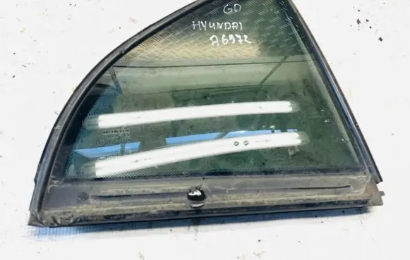 Honda Accord Rear vent window glass 