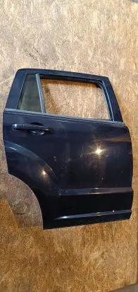 Dodge Caliber Rear door