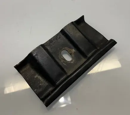 Battery bracket