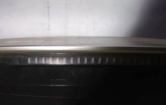 Mitsubishi Grandis Third/center stoplight