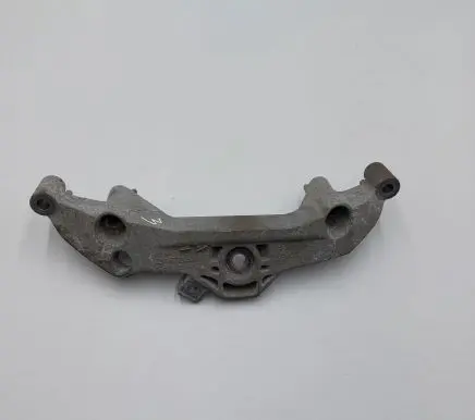Mini Cooper Countryman R60 Engine mounting bracket 6772032