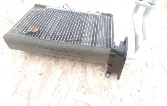 Subaru Legacy Air conditioning (A/C) radiator (interior) 