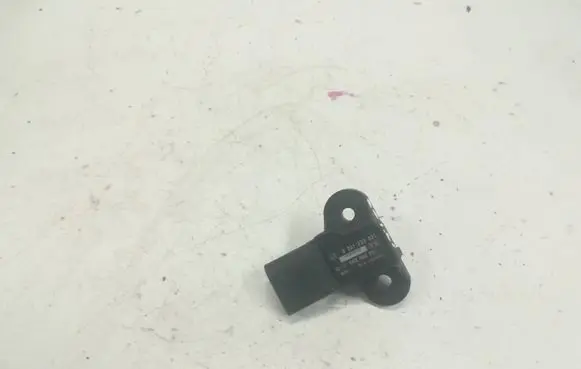 Volkswagen Touran I Air pressure sensor 06B906051 0261230031 16053AT9