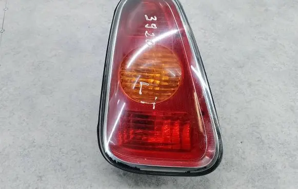 Mini One - Cooper R50 - 53 Rear/tail lights