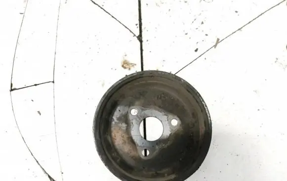 Opel Corsa D Power steering pump pulley 90531737
