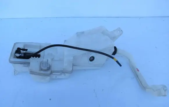 Volvo V90 Cross Country Windshield washer fluid reservoir/tank 32237455 1047268 15852857
