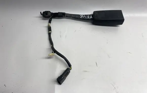 Ford Mustang VI Front seatbelt buckle FR3B6361202AJ