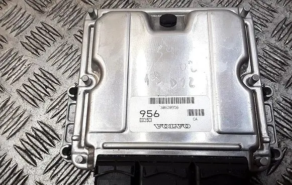 Volvo S40, V40 Engine control unit/module 30620956 0281010440
