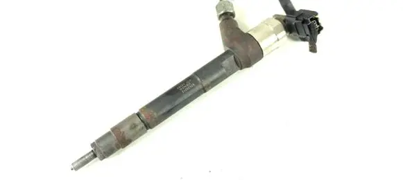 Opel Mokka Fuel injector 55570012