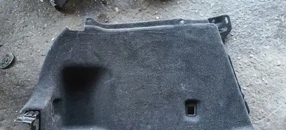 Mazda 5 Tailgate/boot cover trim set 107KW