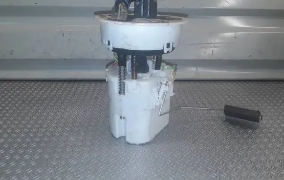 Mazda 2 In-tank fuel pump ZJ381335XB