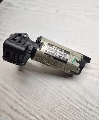 Opel Insignia A Seat adjustment motor 8358389 07132010 20314