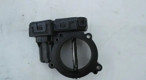 Mercedes-Benz E W212 Throttle body valve A6510900370 DK004C 0280750564