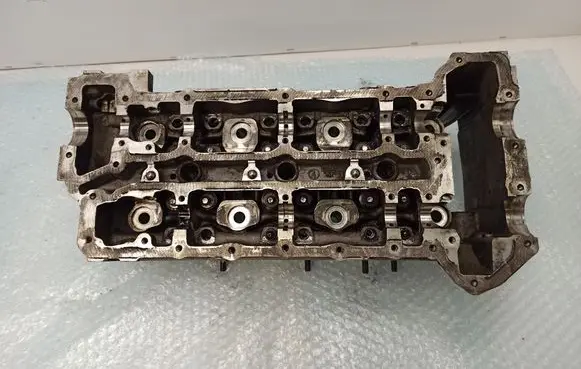 Mercedes-Benz ML W164 Engine head R6420153601