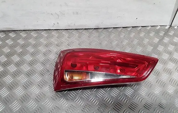 Audi A1 Tailgate rear/tail lights 02s12966