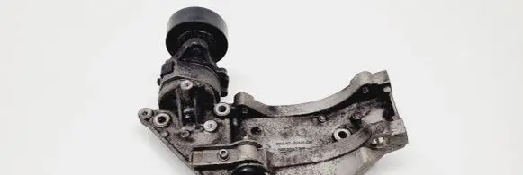 Citroen C4 I Picasso Generator/alternator bracket 9682367380