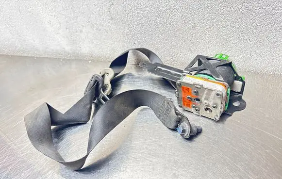 Opel Agila B Front seatbelt 8492051K00 045643