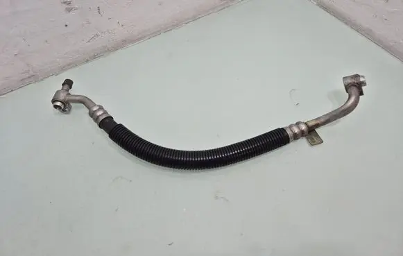 Air conditioning (A/C) pipe/hose